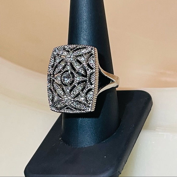 🥂Fancy Large Open Work Silver Tone White Zircon Dinner Ring! - Picture 3 of 16